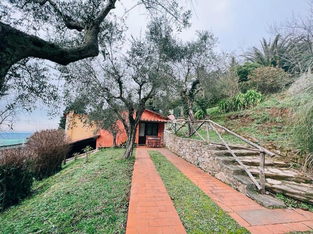 Borgo Degli Aranci Aparthotel San Giuliano Terme Bagian luar foto