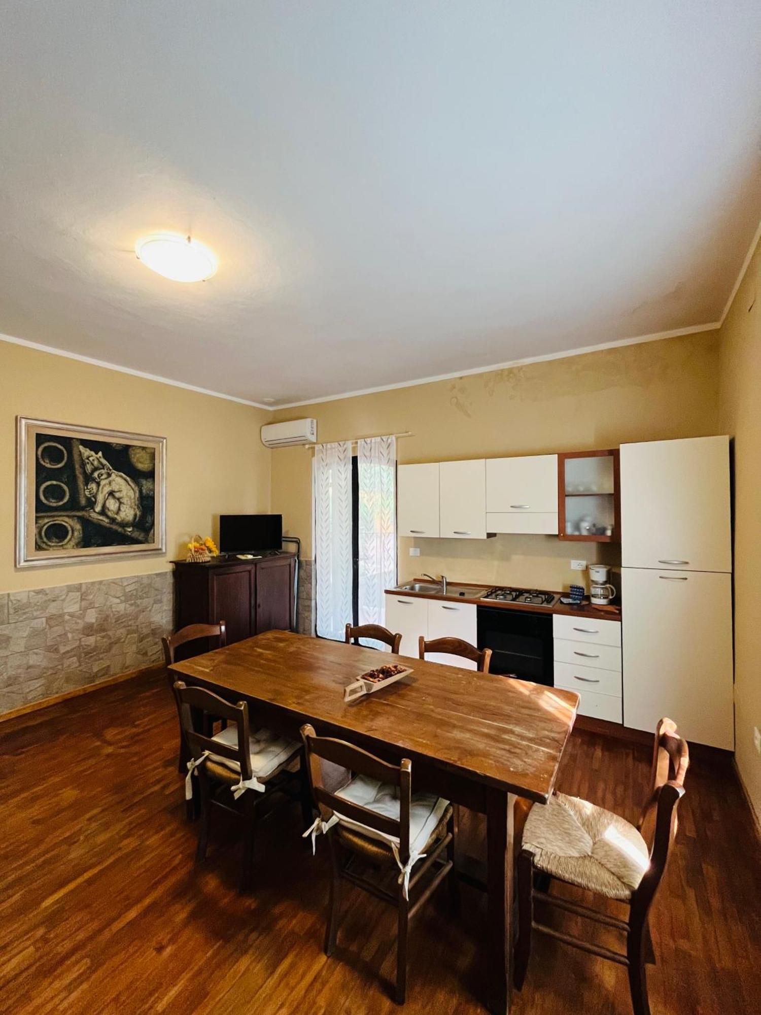 Borgo Degli Aranci Aparthotel San Giuliano Terme Bagian luar foto