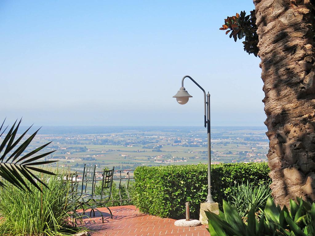 Borgo Degli Aranci Aparthotel San Giuliano Terme Bagian luar foto