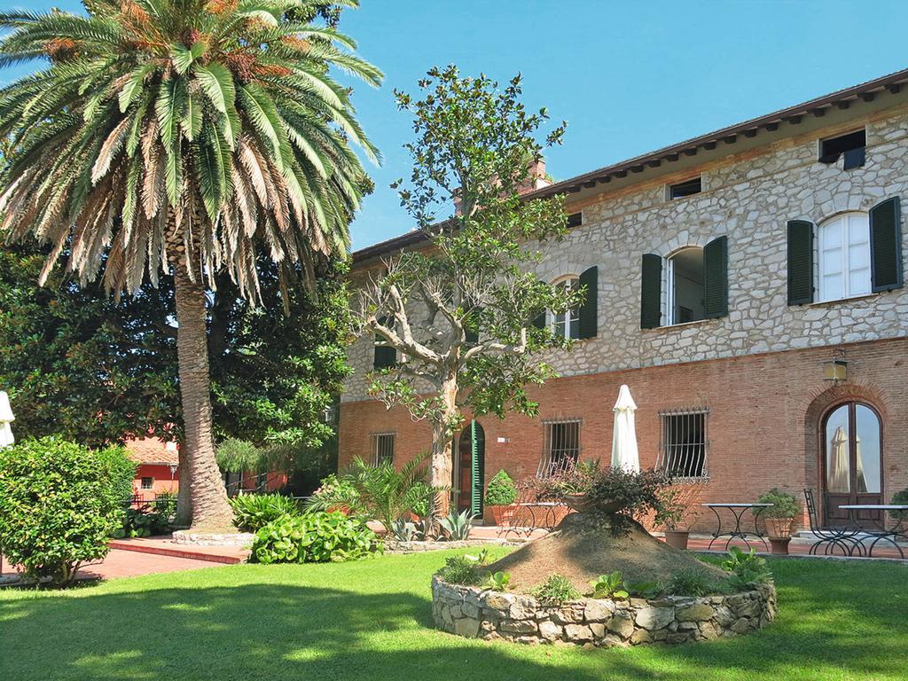 Borgo Degli Aranci Aparthotel San Giuliano Terme Bagian luar foto