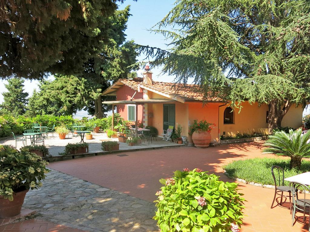 Borgo Degli Aranci Aparthotel San Giuliano Terme Bagian luar foto